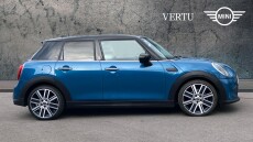 MINI Hatchback 1.5 Cooper Exclusive Premium Plus 5dr Auto Petrol Hatchback